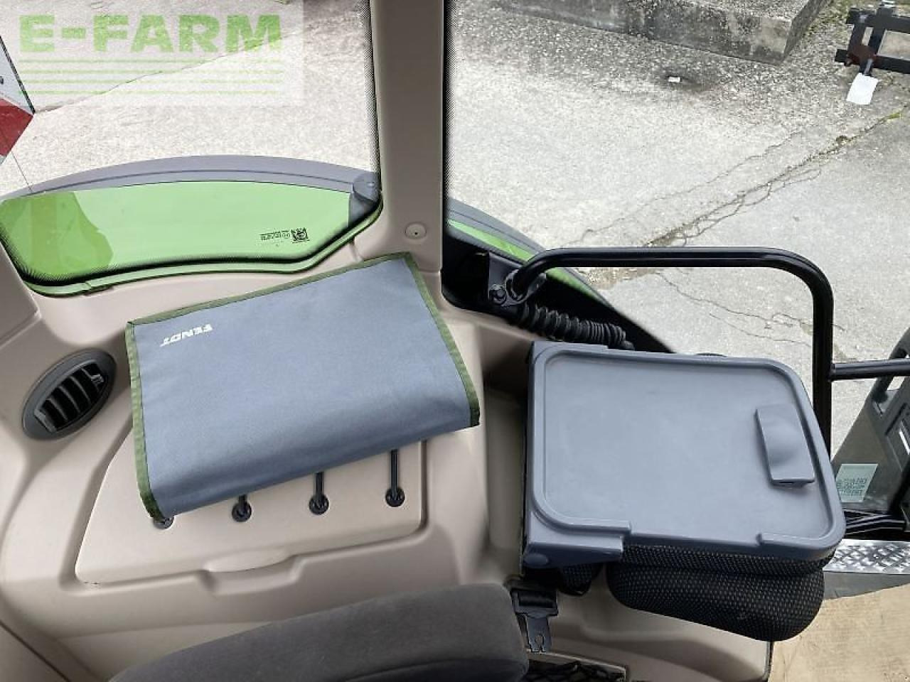 Tracteur agricole Fendt 724 vario gen7 profi plus ProfiPlus: photos 17 Tracteur agricole Fendt 724 vario gen7 profi plus ProfiPlus: photos 17