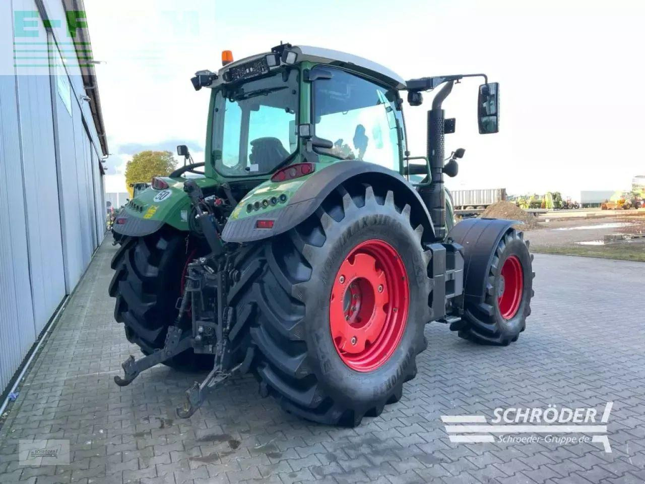 Fendt 724 vario s4 profi plus | rtk - Tracteur agricole: photos 3 Fendt 724 vario s4 profi plus | rtk - Tracteur agricole: photos 3