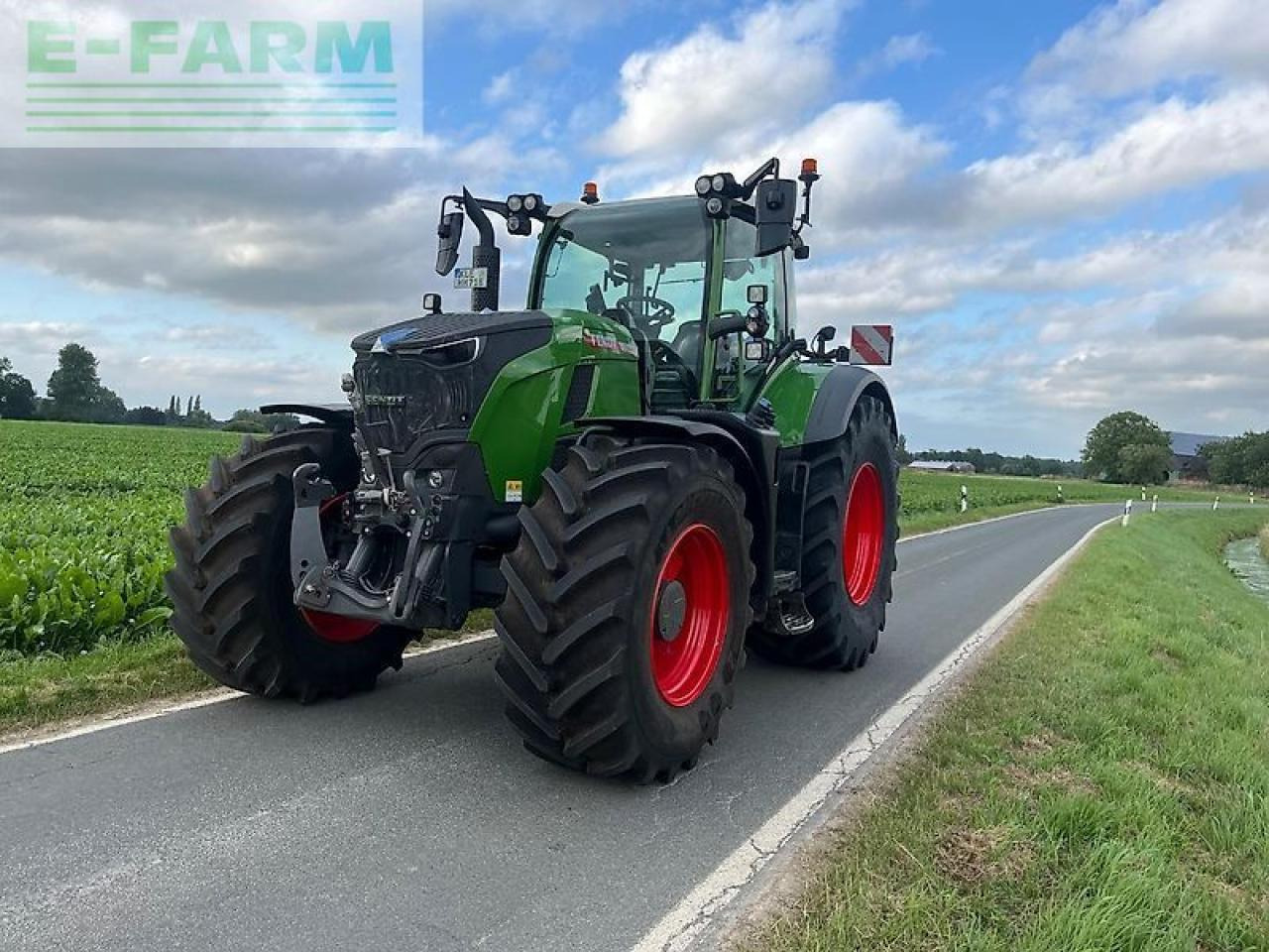 Fendt 728 power+ - Tracteur agricole: photos 1 Fendt 728 power+ - Tracteur agricole: photos 1