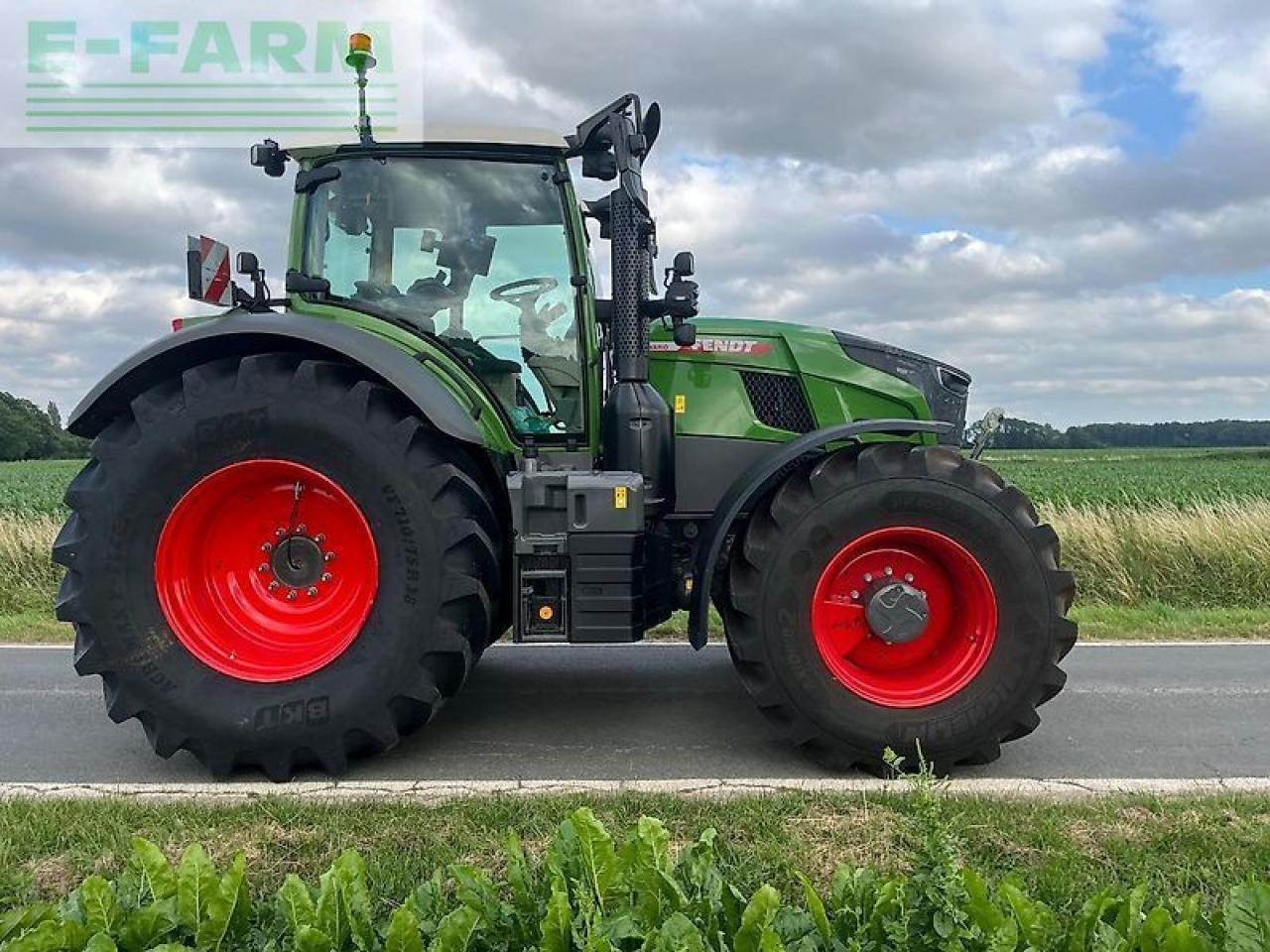 Fendt 728 power+ - Tracteur agricole: photos 4 Fendt 728 power+ - Tracteur agricole: photos 4