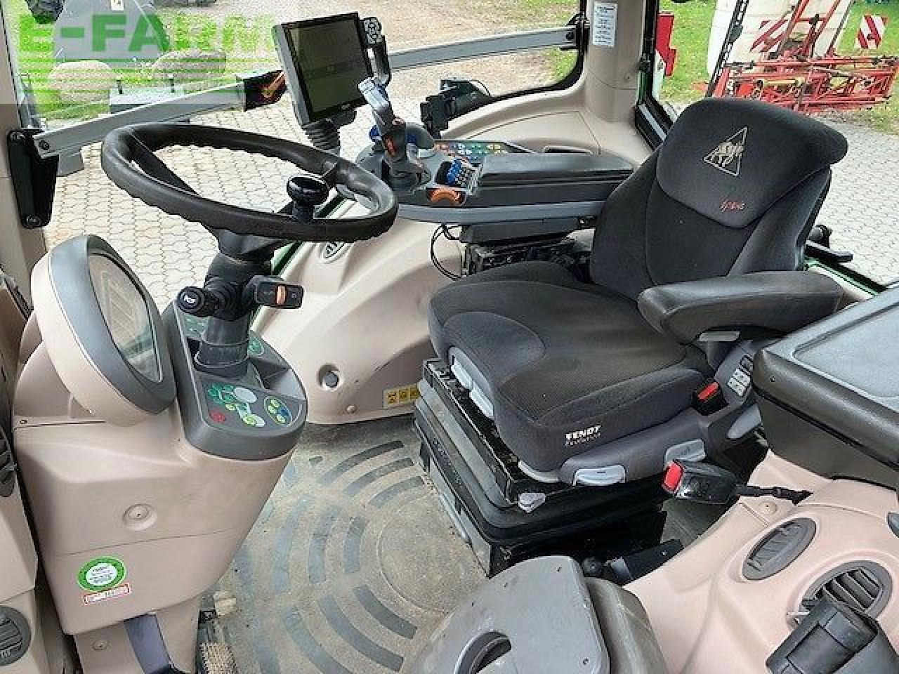 Fendt 828 s4 - Tracteur agricole: photos 4 Fendt 828 s4 - Tracteur agricole: photos 4