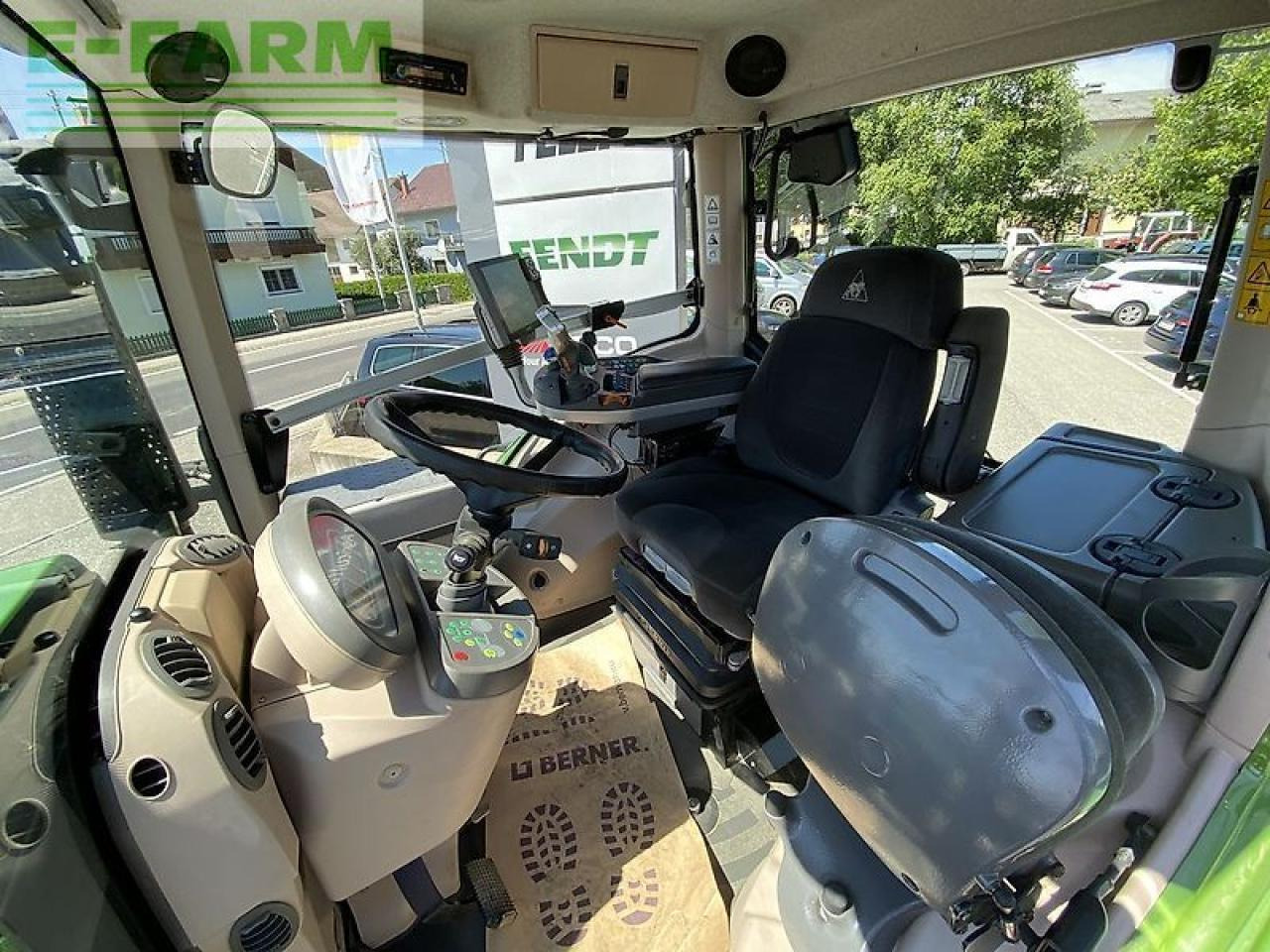 Tracteur agricole Fendt 828 vario profi+ ProfiPlus: photos 12