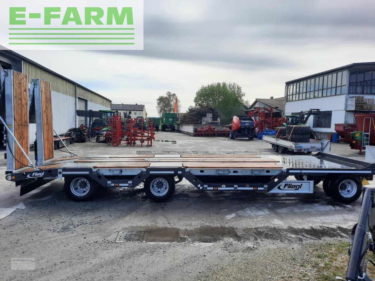 Fliegl dts 300 - Remorque porte-engin surbaissée: photos 5 Fliegl dts 300 - Remorque porte-engin surbaissée: photos 5