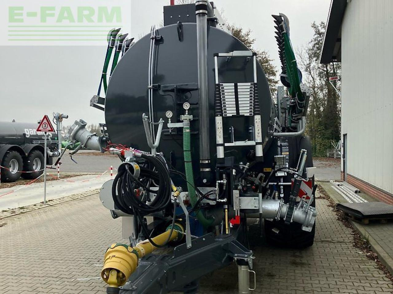 Gebo pt 16.500 - Epandeurs: photos 3 Gebo pt 16.500 - Epandeurs: photos 3