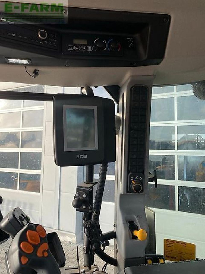 Tracteur agricole JCB 4220 fatsrac: photos 16