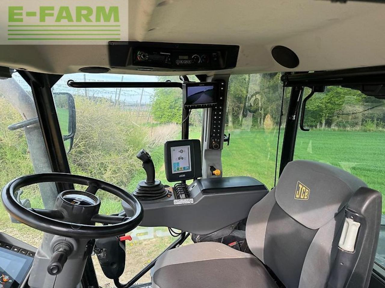 Tracteur agricole JCB fastrac 4220: photos 11