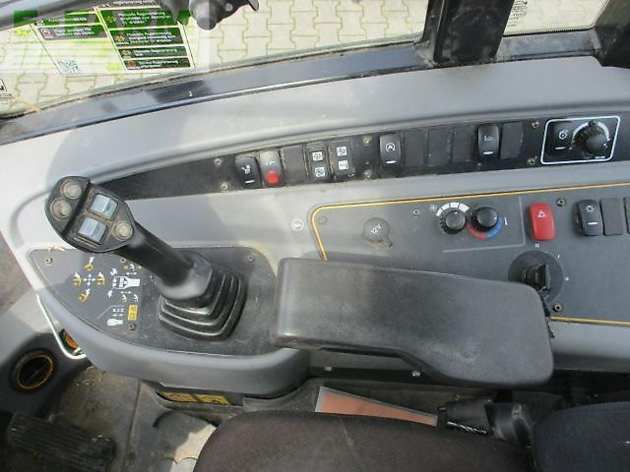 Chargeuse sur pneus JCB tm 220 teleskopradlader: photos 7