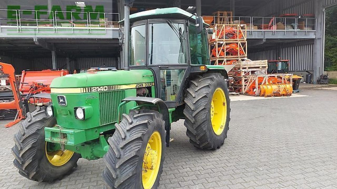 John Deere 2140 - Tracteur agricole: photos 5 John Deere 2140 - Tracteur agricole: photos 5