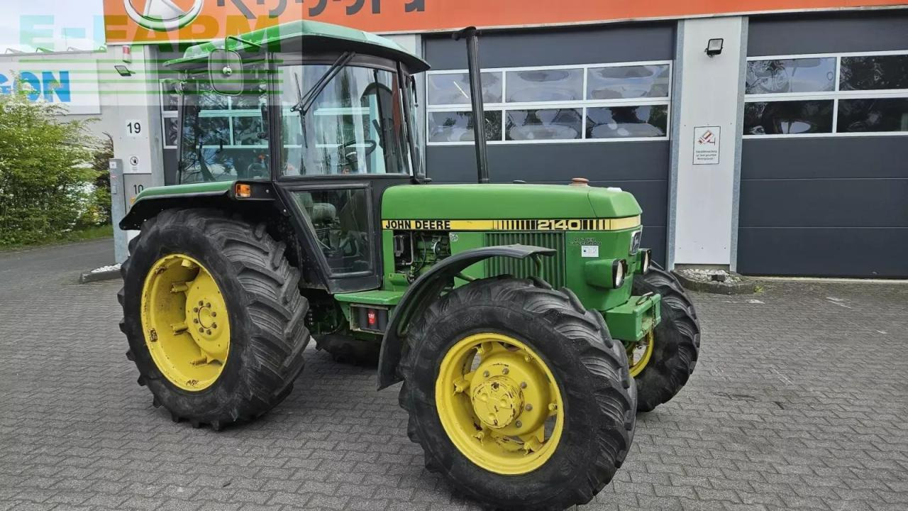 John Deere 2140a - Tracteur agricole: photos 4 John Deere 2140a - Tracteur agricole: photos 4