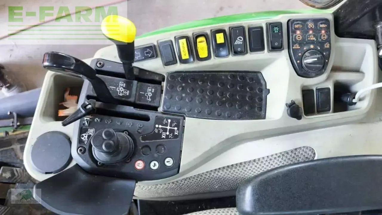 Tracteur agricole John Deere 3046r: photos 11