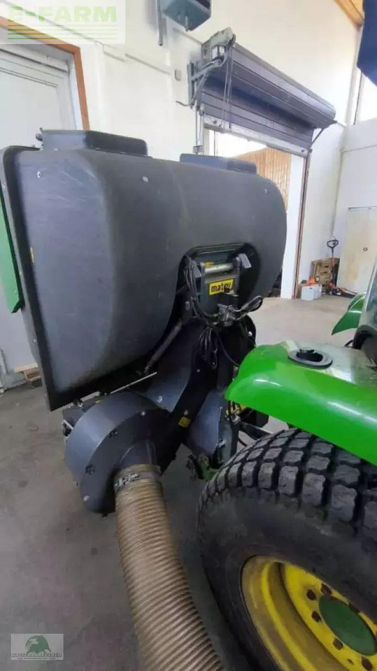 Tracteur agricole John Deere 3046r: photos 14