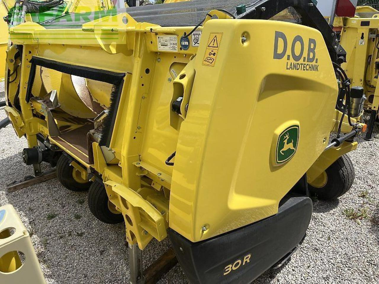 John Deere 30r - Accessoire aux ensileuses: photos 3 John Deere 30r - Accessoire aux ensileuses: photos 3