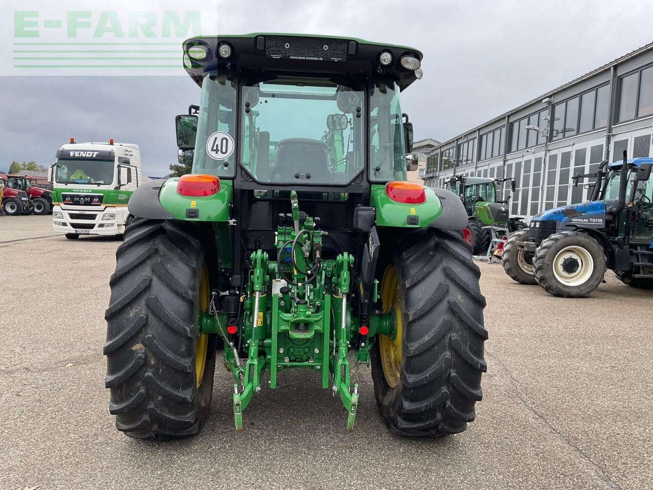 John Deere 5090R - Tracteur agricole: photos 5 John Deere 5090R - Tracteur agricole: photos 5