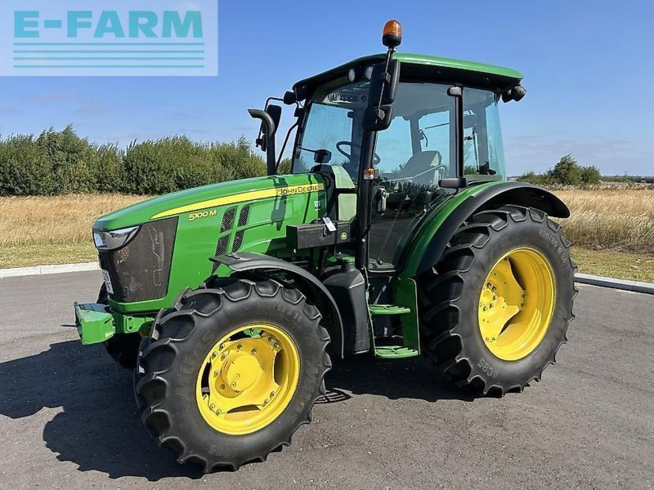 John Deere 5100m - Tracteur agricole: photos 1 John Deere 5100m - Tracteur agricole: photos 1