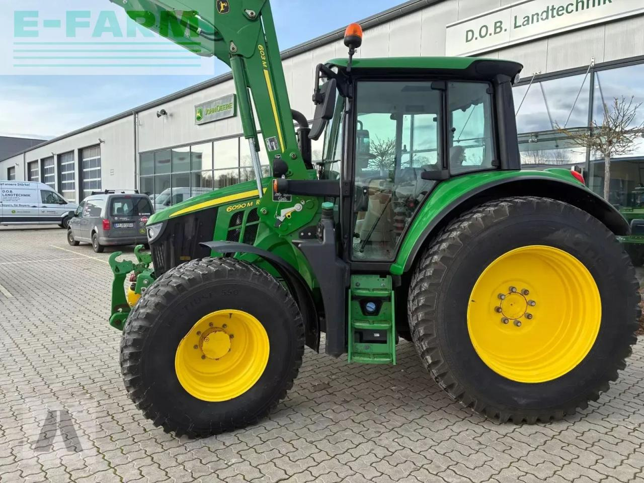 John Deere 6090m - Tracteur agricole: photos 2 John Deere 6090m - Tracteur agricole: photos 2