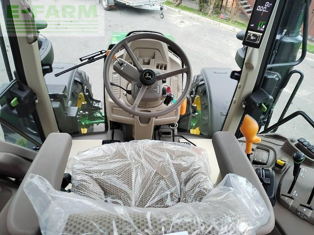 Tracteur agricole John Deere 6100m: photos 11 Tracteur agricole John Deere 6100m: photos 11