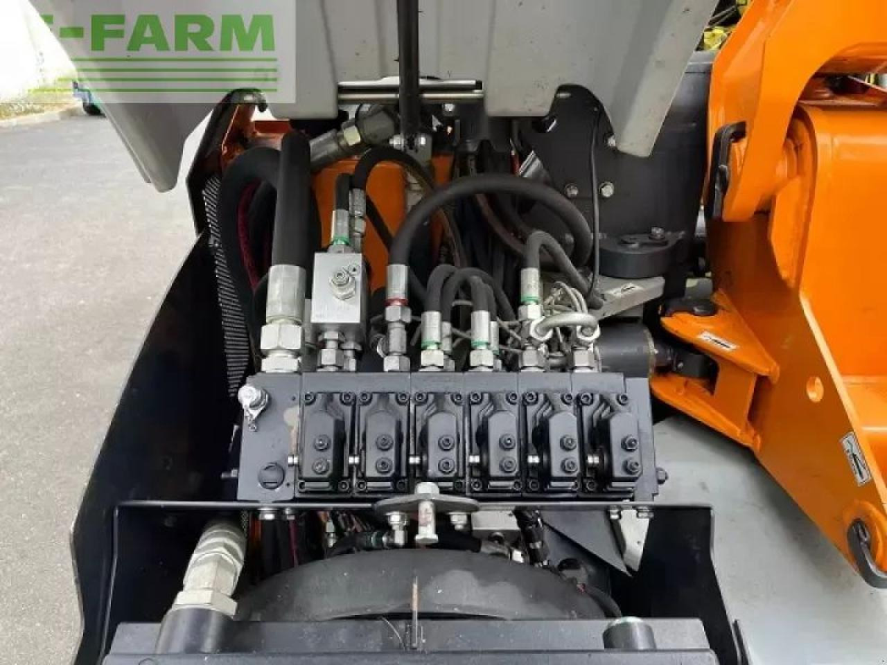 Tracteur agricole John Deere 6100m: photos 10