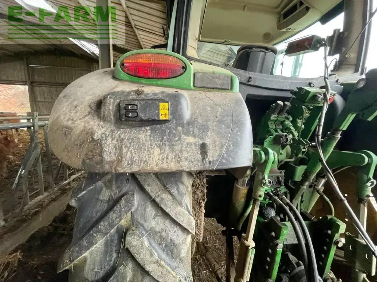 John Deere 6110 r powerquad + - Tracteur agricole: photos 4 John Deere 6110 r powerquad + - Tracteur agricole: photos 4