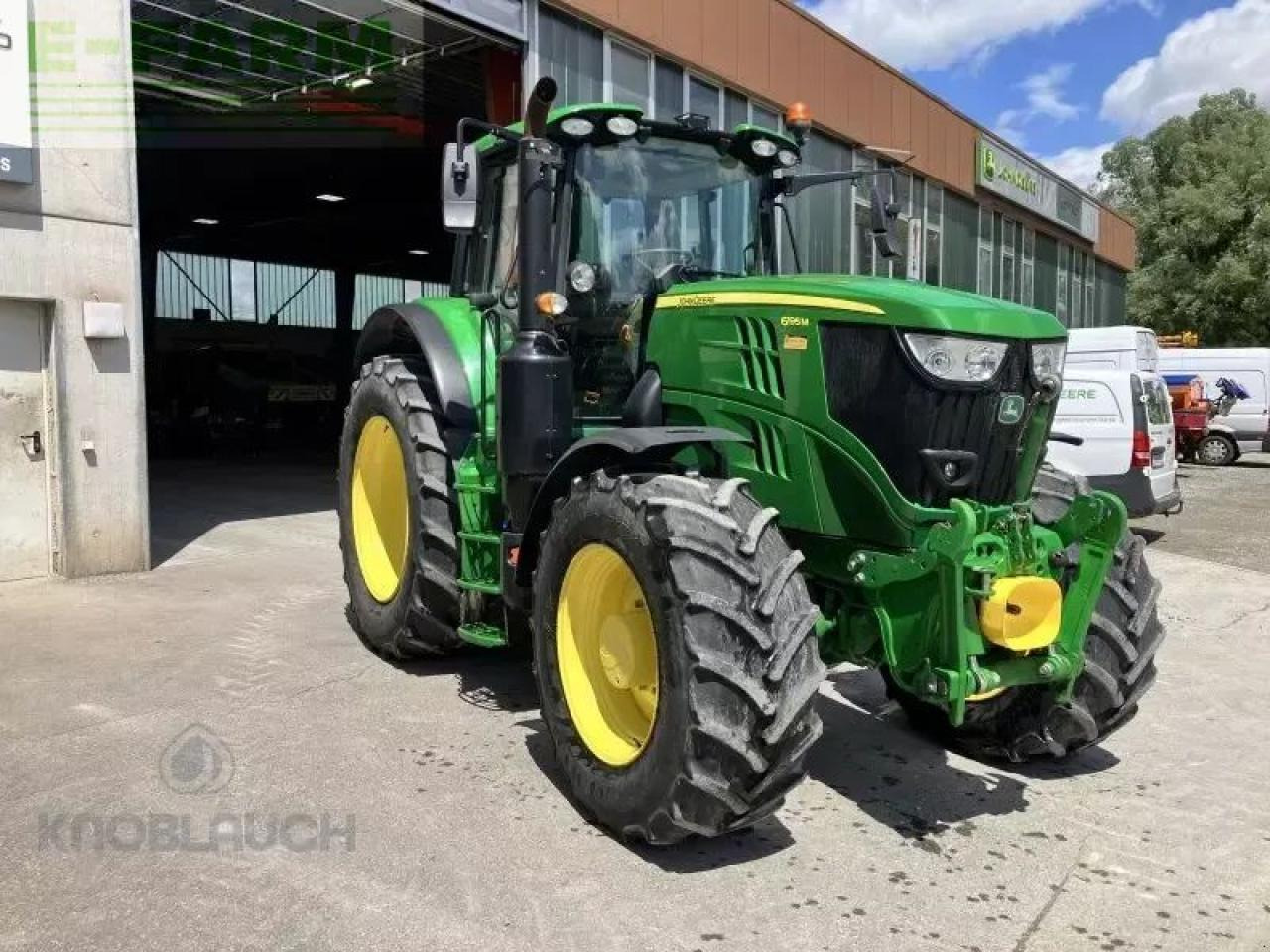 John Deere 6195m - Tracteur agricole: photos 1 John Deere 6195m - Tracteur agricole: photos 1