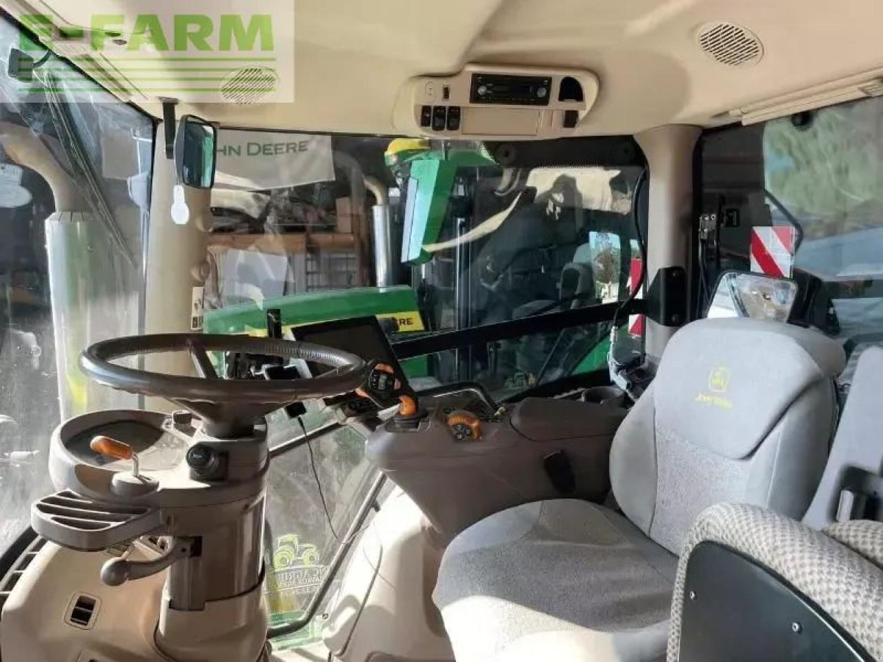 John Deere 6195r - Tracteur agricole: photos 3 John Deere 6195r - Tracteur agricole: photos 3