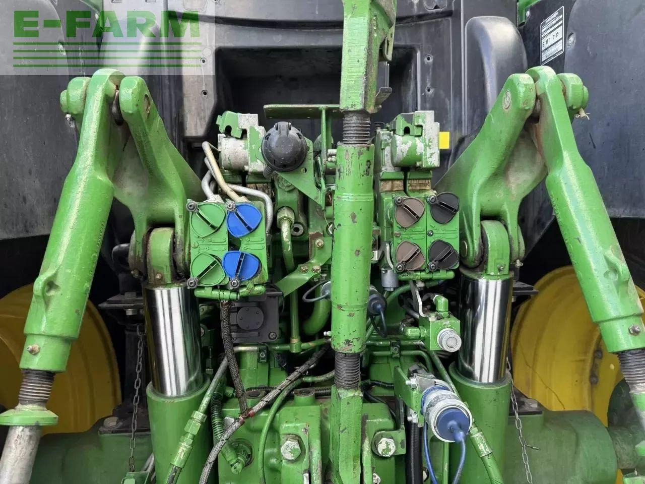 John Deere 6210r - Tracteur agricole: photos 3 John Deere 6210r - Tracteur agricole: photos 3