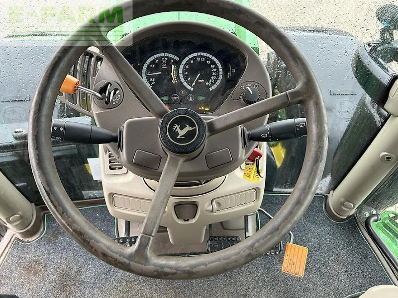 John Deere 6215r - Tracteur agricole: photos 4 John Deere 6215r - Tracteur agricole: photos 4