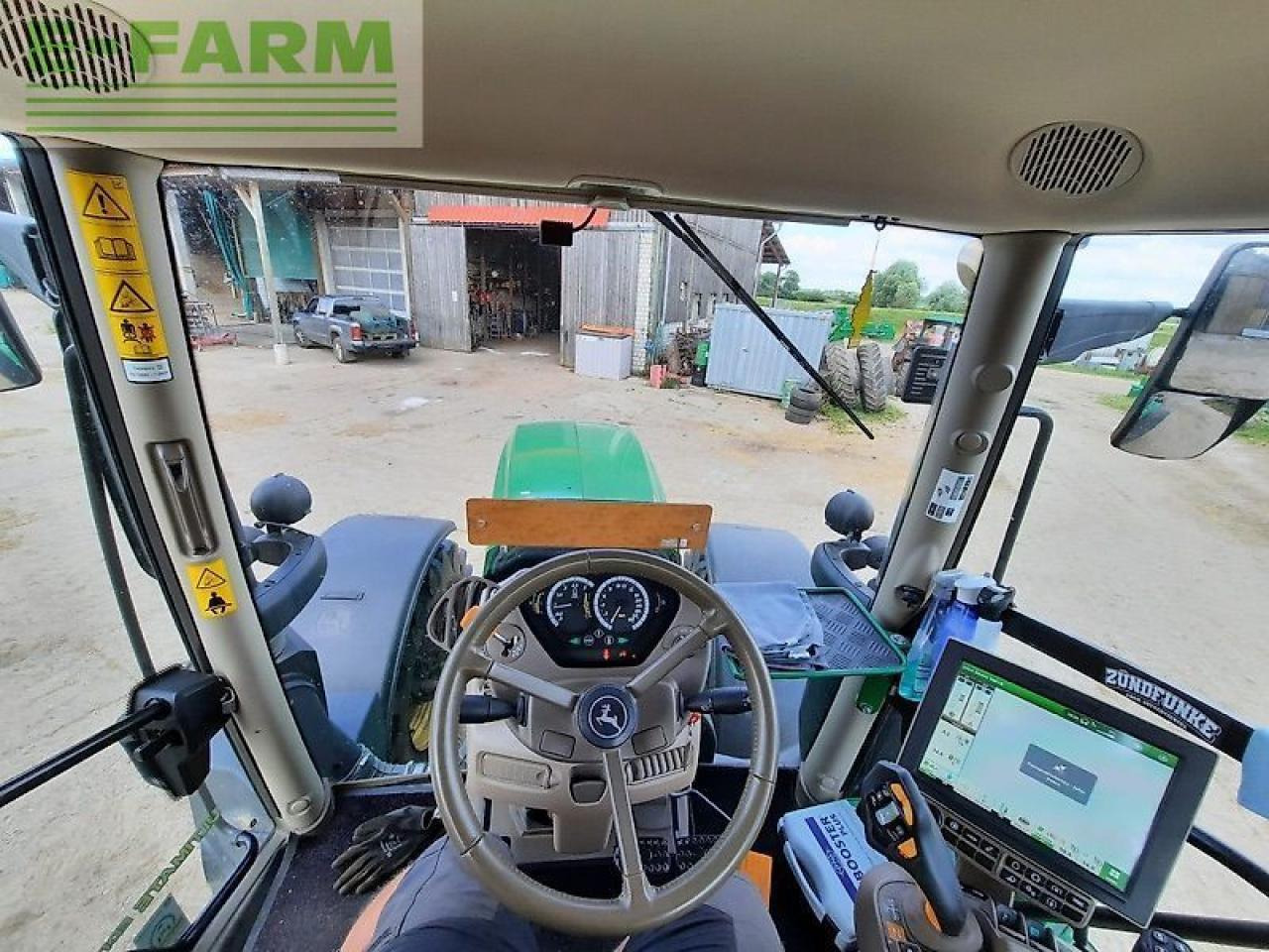 Tracteur agricole John Deere 6250r: photos 7