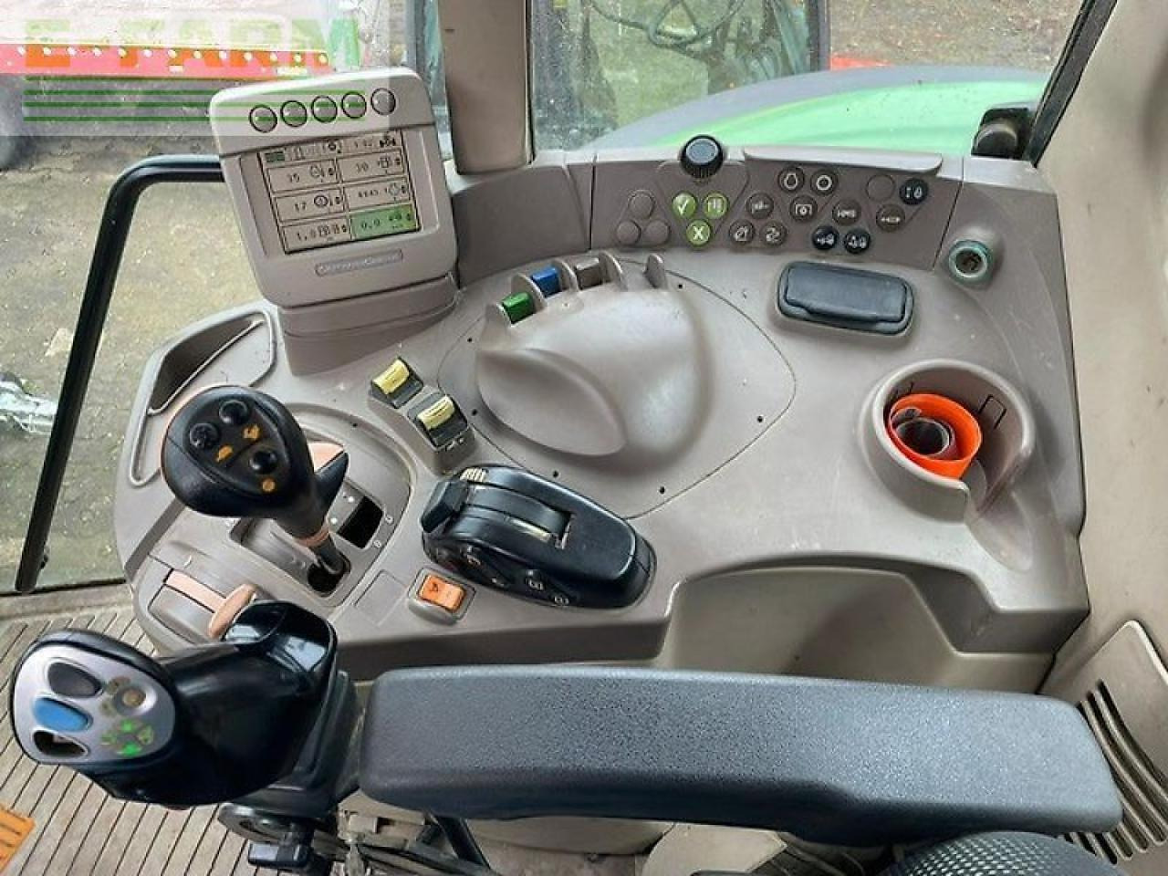 John Deere 6830 premium - Tracteur agricole: photos 3 John Deere 6830 premium - Tracteur agricole: photos 3