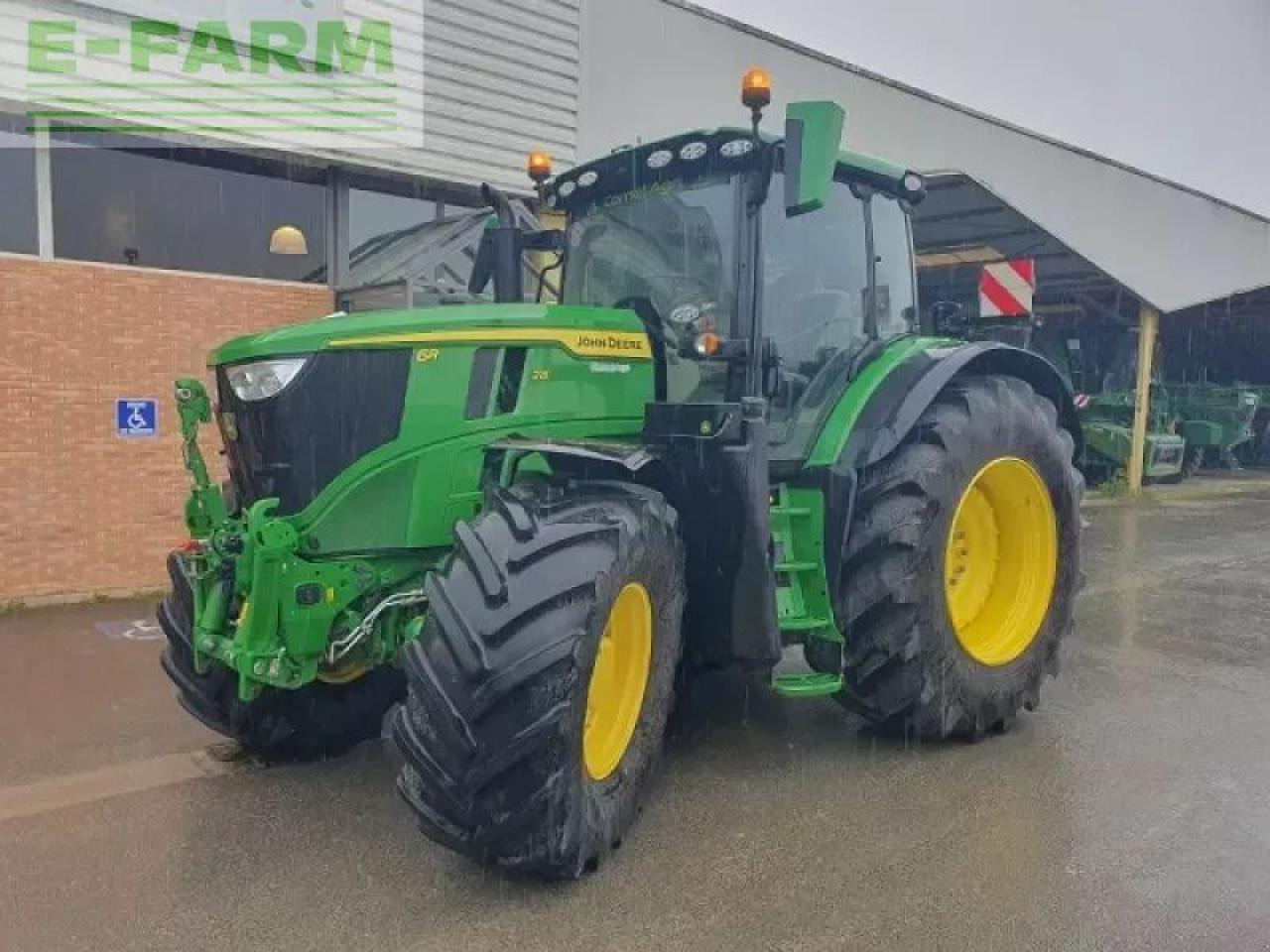 John Deere 6r 215 - Tracteur agricole: photos 1 John Deere 6r 215 - Tracteur agricole: photos 1