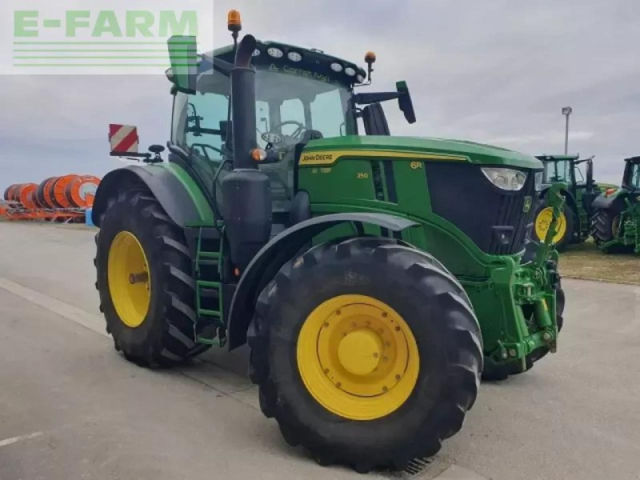 John Deere 6r 250 - Tracteur agricole: photos 2 John Deere 6r 250 - Tracteur agricole: photos 2