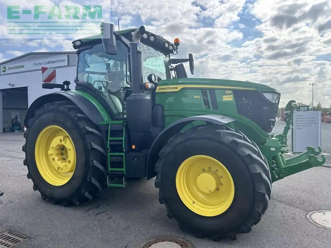 John Deere 6r 250 - Tracteur agricole: photos 4 John Deere 6r 250 - Tracteur agricole: photos 4