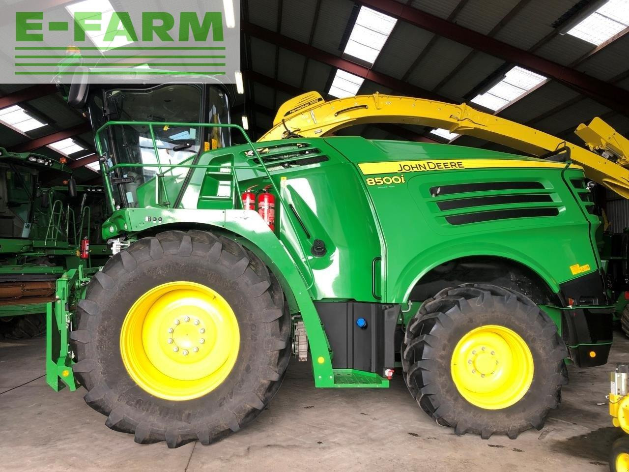 John Deere 8500 - Accessoire aux ensileuses: photos 1 John Deere 8500 - Accessoire aux ensileuses: photos 1