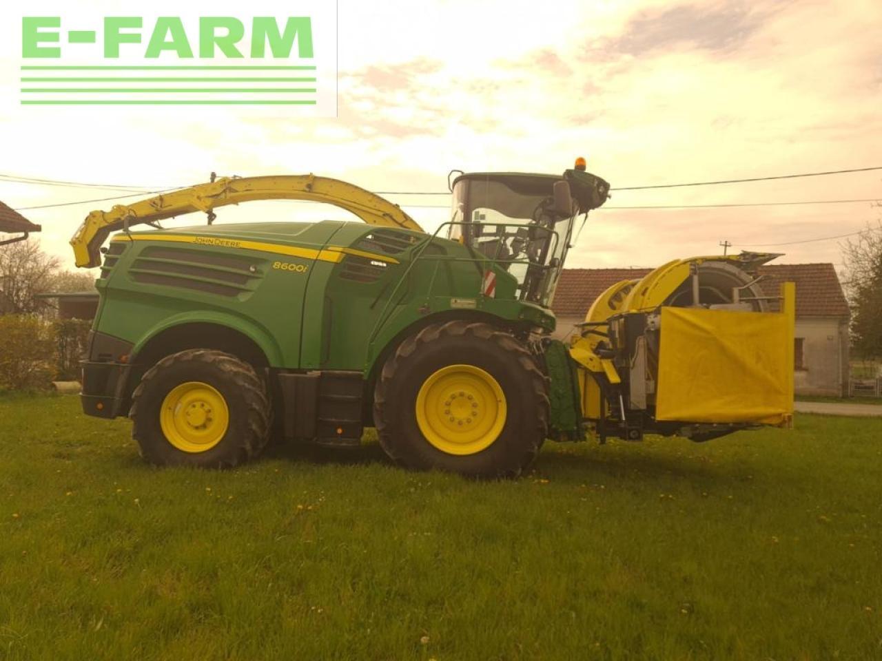 John Deere 8600 i - Ensileuse: photos 3 John Deere 8600 i - Ensileuse: photos 3