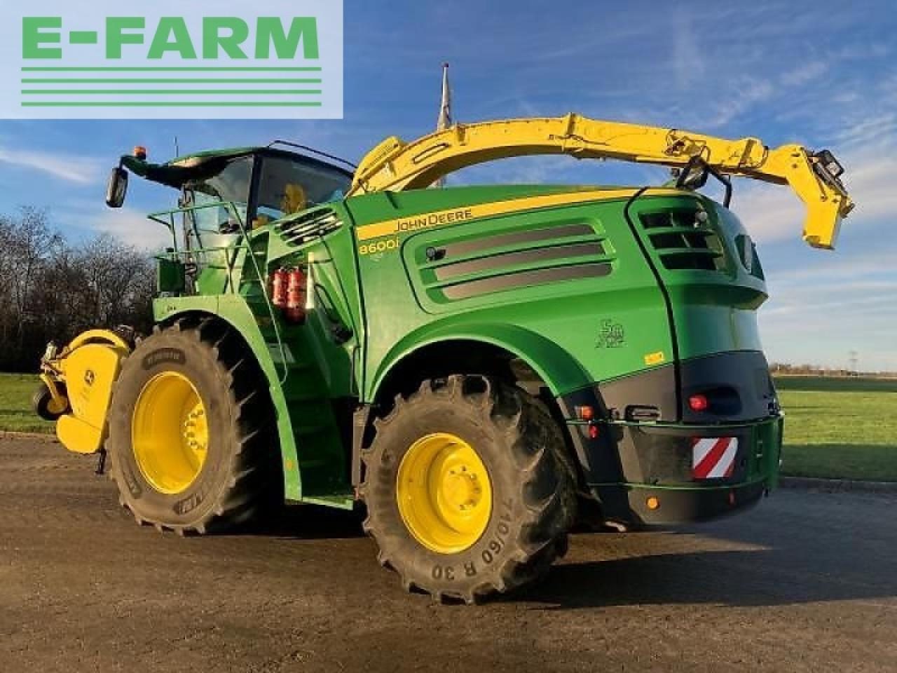 John Deere 8600i - Ensileuse: photos 3 John Deere 8600i - Ensileuse: photos 3