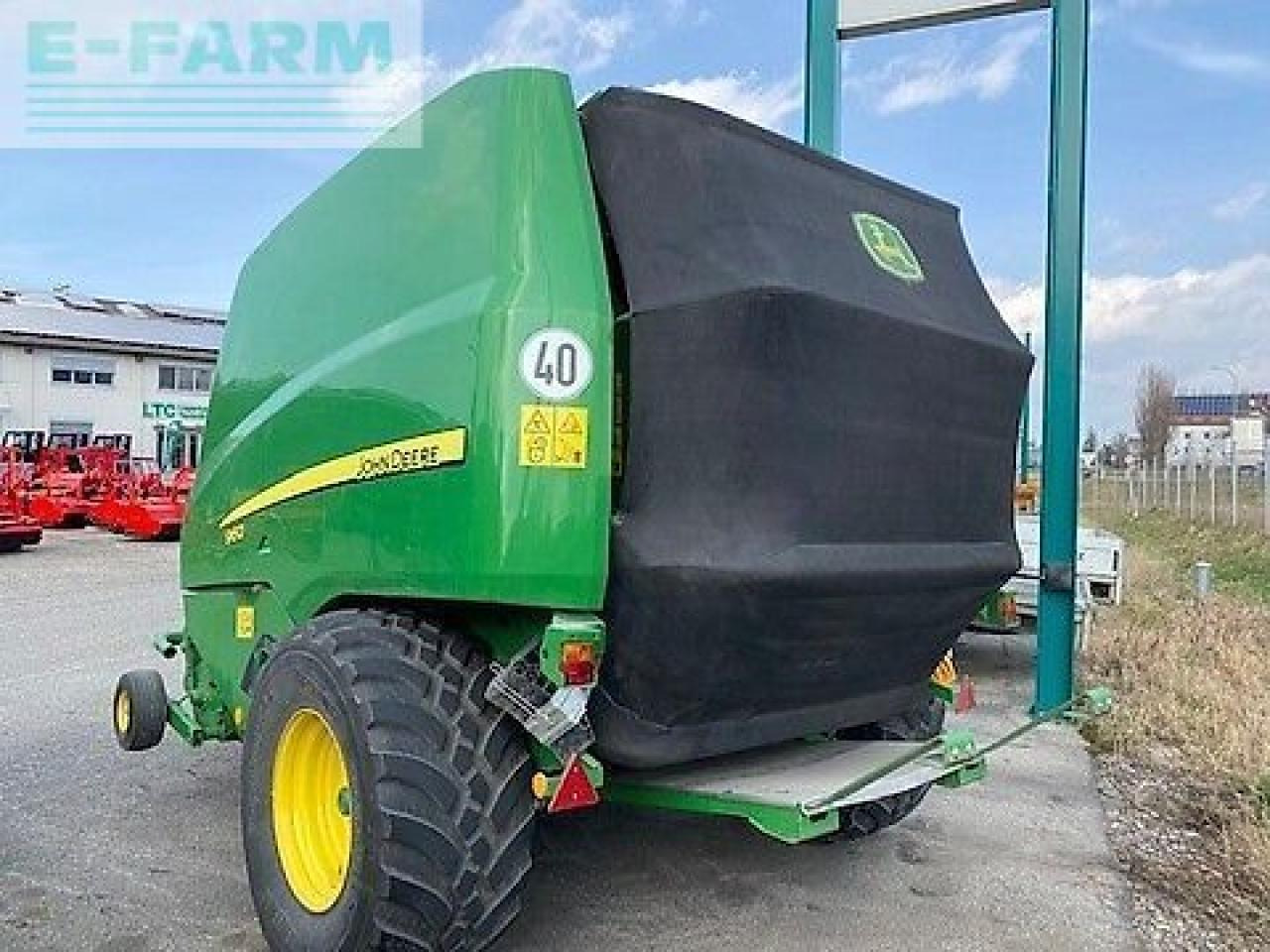 John Deere 960 - Presse à balles cubiques: photos 2 John Deere 960 - Presse à balles cubiques: photos 2