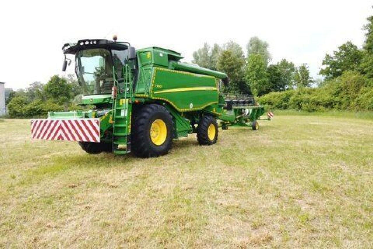 John Deere mähdrescher t 550 i - Moissonneuse-batteuse: photos 2 John Deere mähdrescher t 550 i - Moissonneuse-batteuse: photos 2