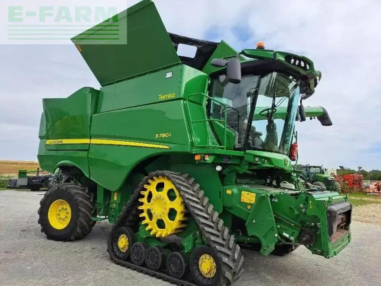 John Deere s780 - Moissonneuse-batteuse: photos 1 John Deere s780 - Moissonneuse-batteuse: photos 1