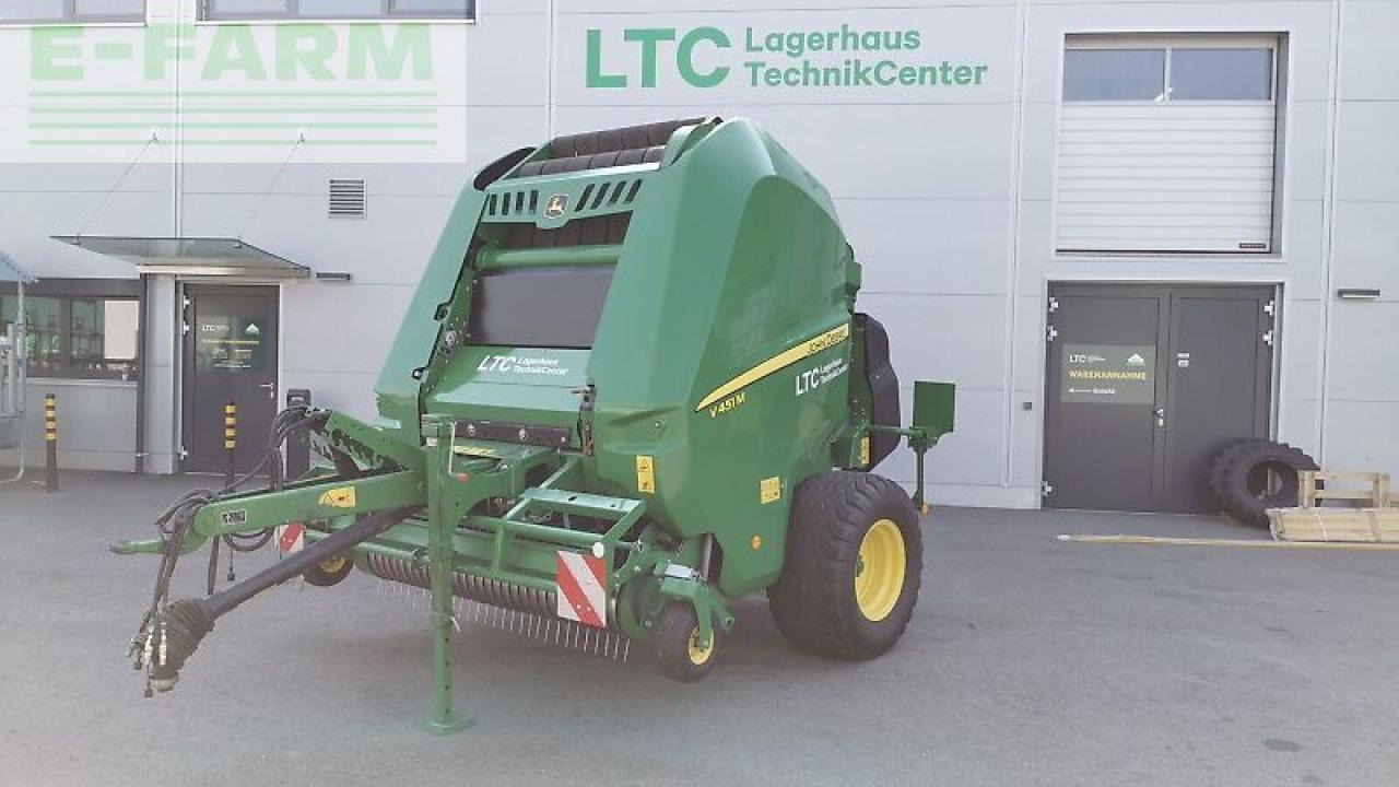 John Deere v 451 m hc25 - Presse à balles cubiques: photos 1 John Deere v 451 m hc25 - Presse à balles cubiques: photos 1
