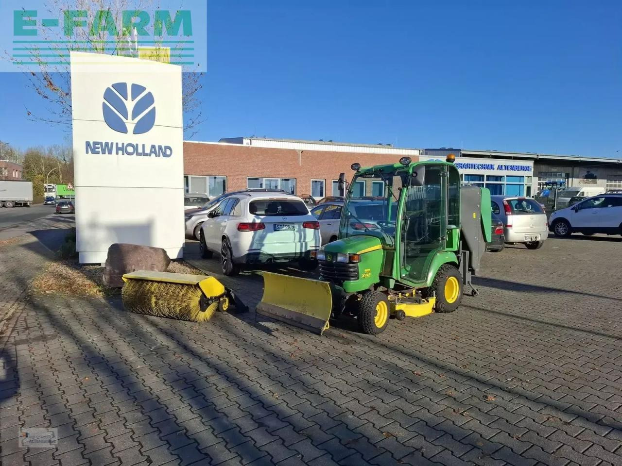 John Deere x 748 ultimate - Tracteur agricole: photos 2 John Deere x 748 ultimate - Tracteur agricole: photos 2