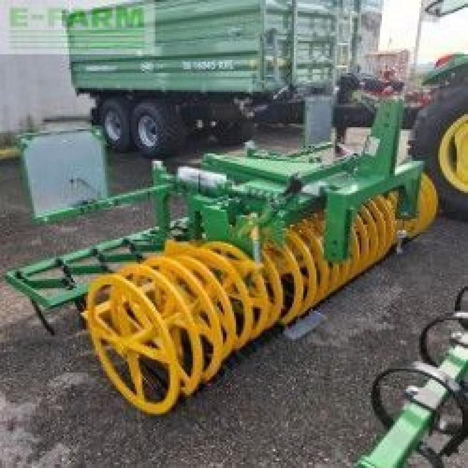 Kerner Messeregge - Cover crop: photos 3 Kerner Messeregge - Cover crop: photos 3