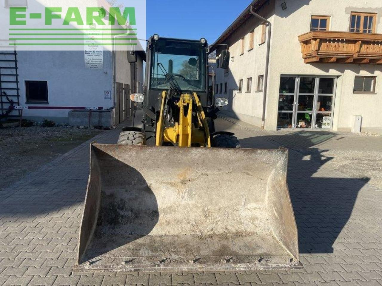 Komatsu wa 80m-7 - Mini pelle: photos 5 Komatsu wa 80m-7 - Mini pelle: photos 5