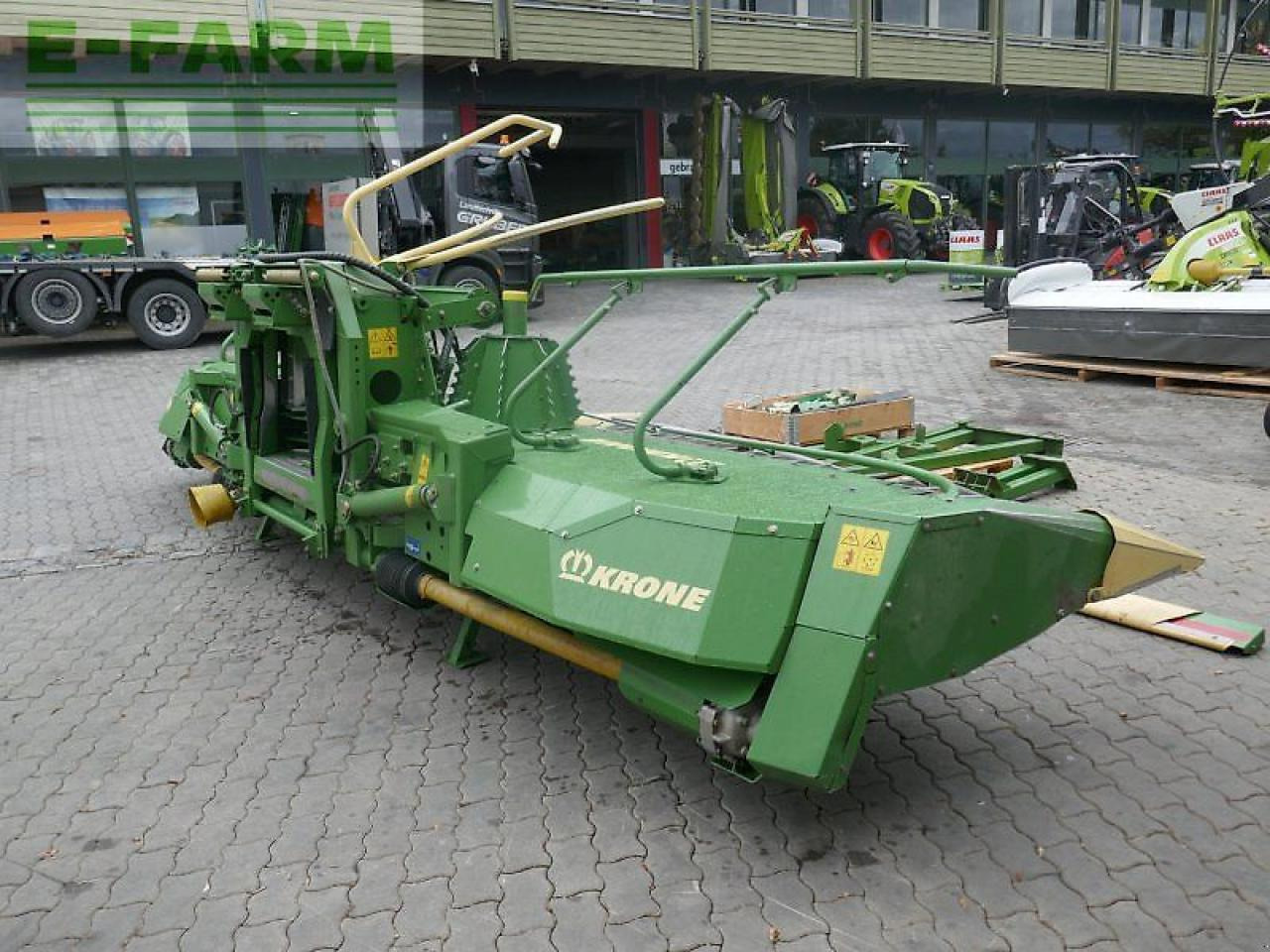 Krone easy collect 6000 fp - Accessoire aux ensileuses: photos 3 Krone easy collect 6000 fp - Accessoire aux ensileuses: photos 3