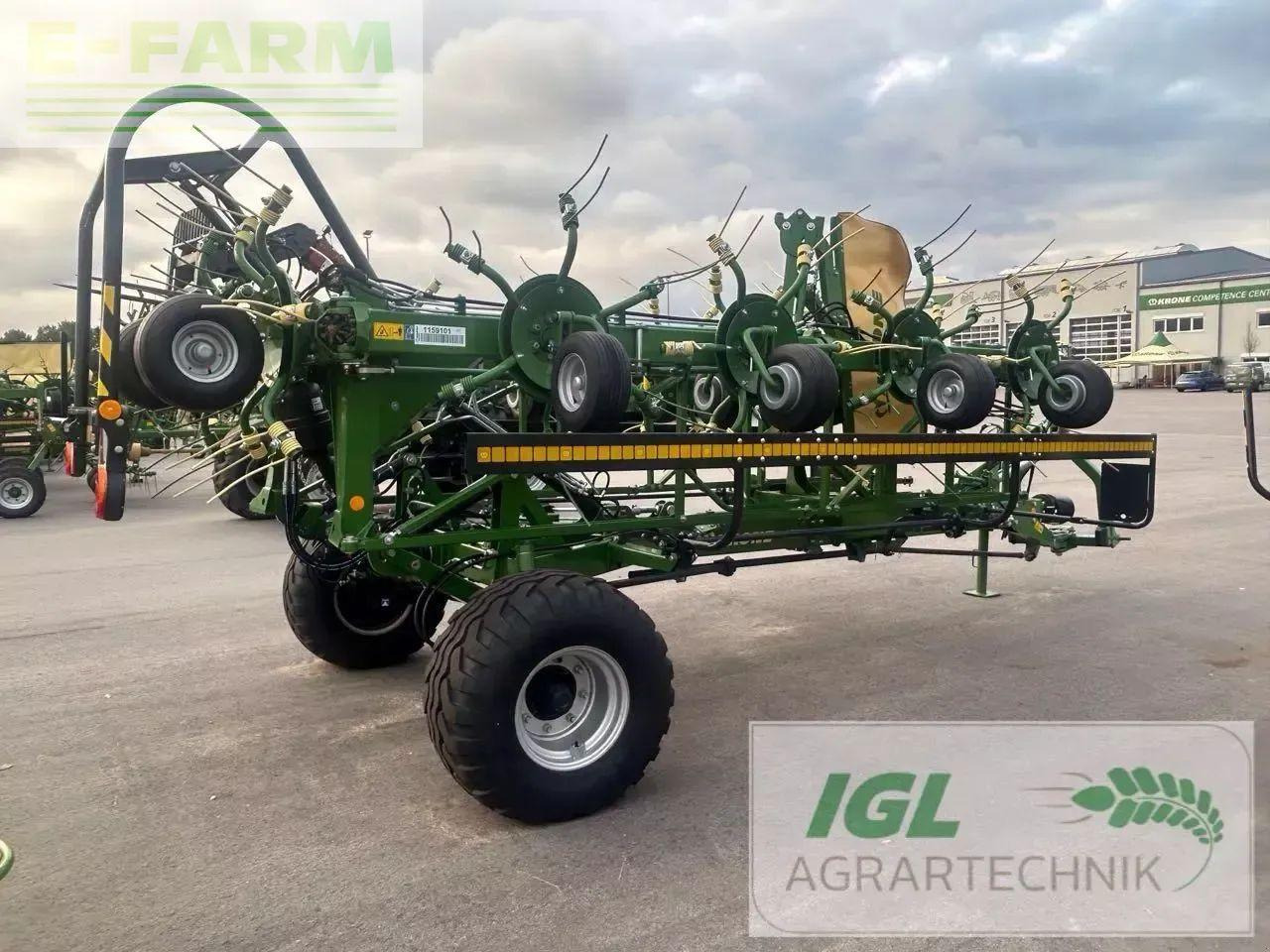 Krone kwt 1600 - Faneuse: photos 1 Krone kwt 1600 - Faneuse: photos 1