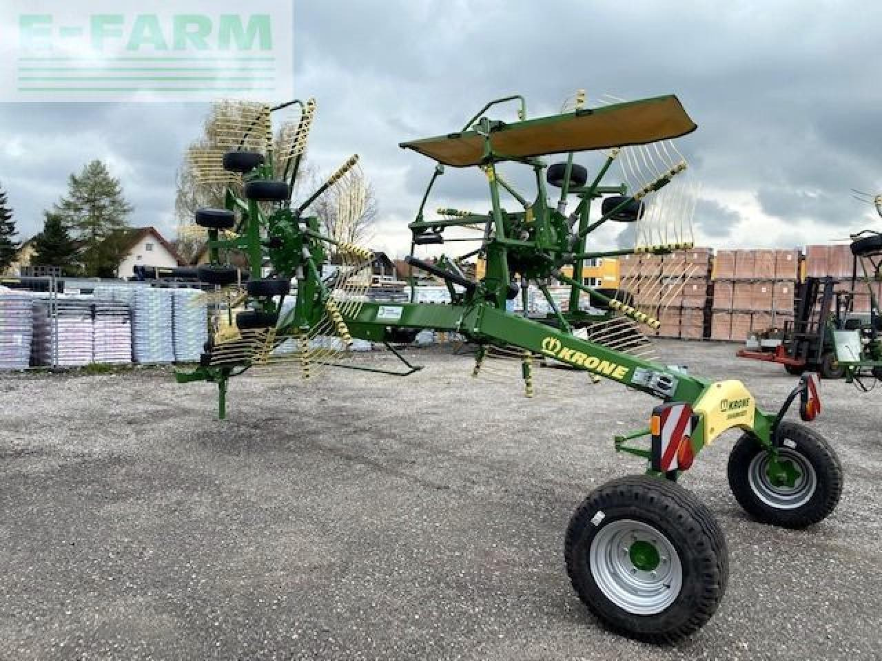Krone swadro ts 620 - Faneuse: photos 4 Krone swadro ts 620 - Faneuse: photos 4