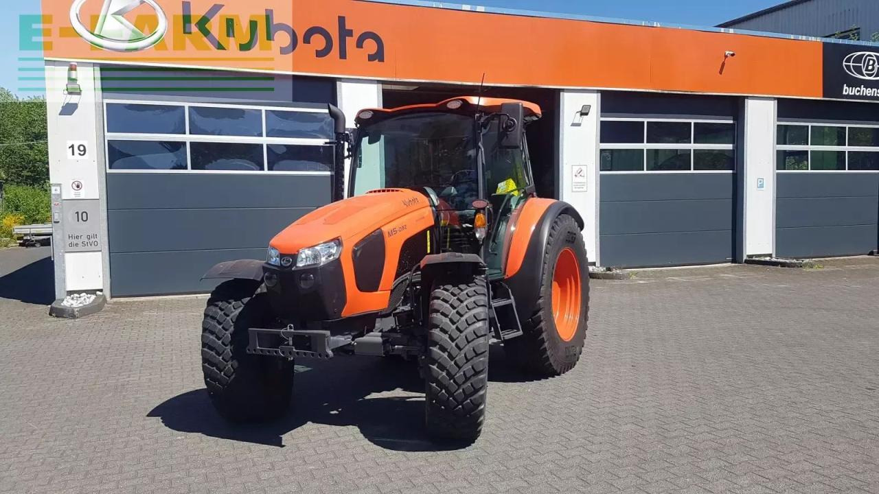 Tracteur agricole Kubota m5-092 cab: photos 9 Tracteur agricole Kubota m5-092 cab: photos 9