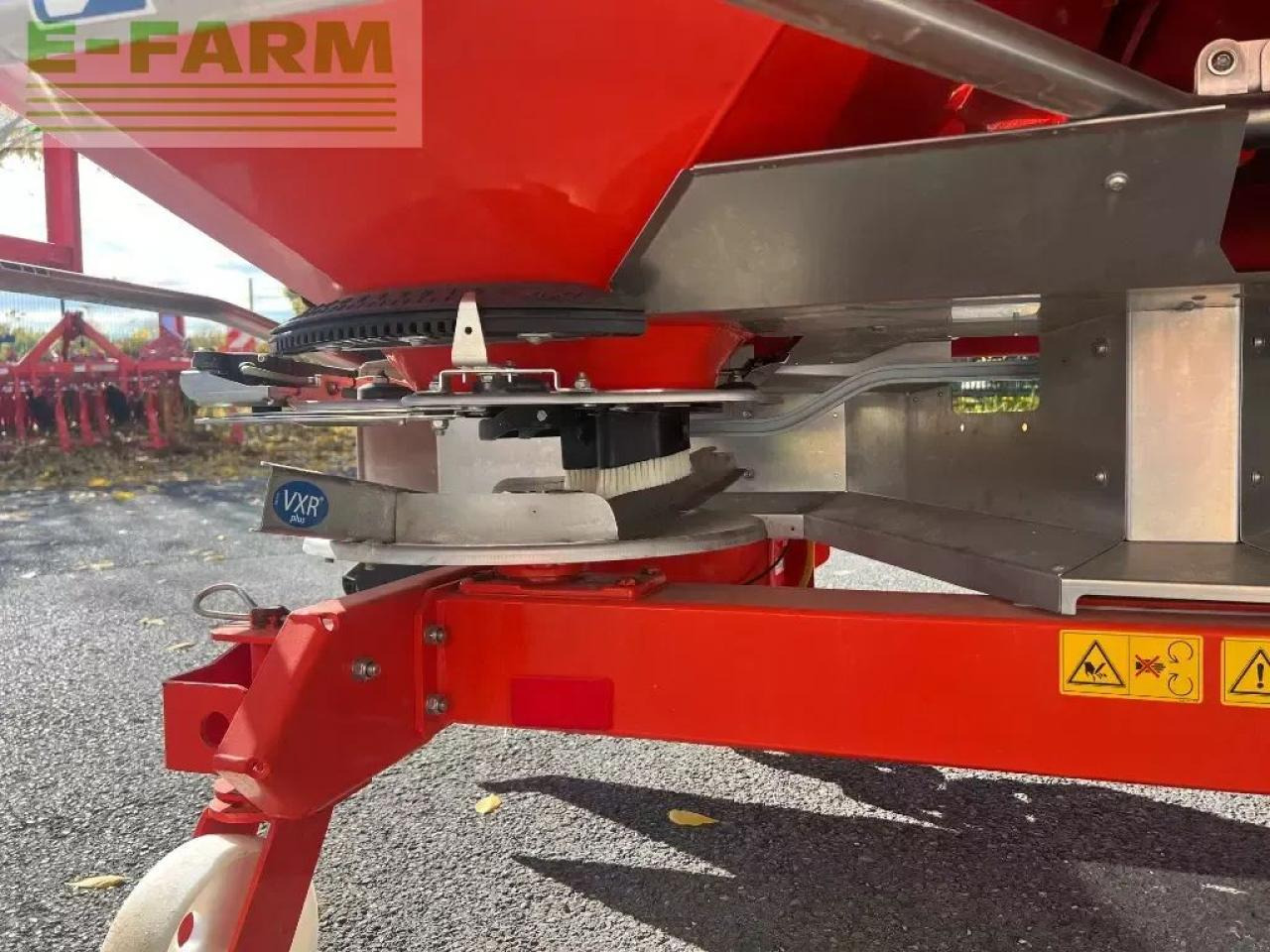 Kuhn axis 40.2 m-emc-w - Distributeur d'engrais: photos 5 Kuhn axis 40.2 m-emc-w - Distributeur d'engrais: photos 5