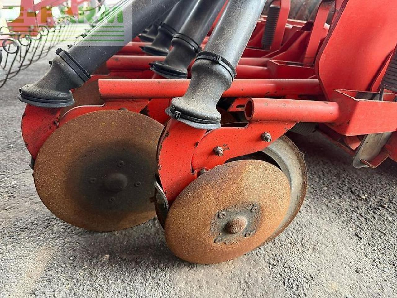 Kuhn combiliner 4m - Semoir: photos 4 Kuhn combiliner 4m - Semoir: photos 4