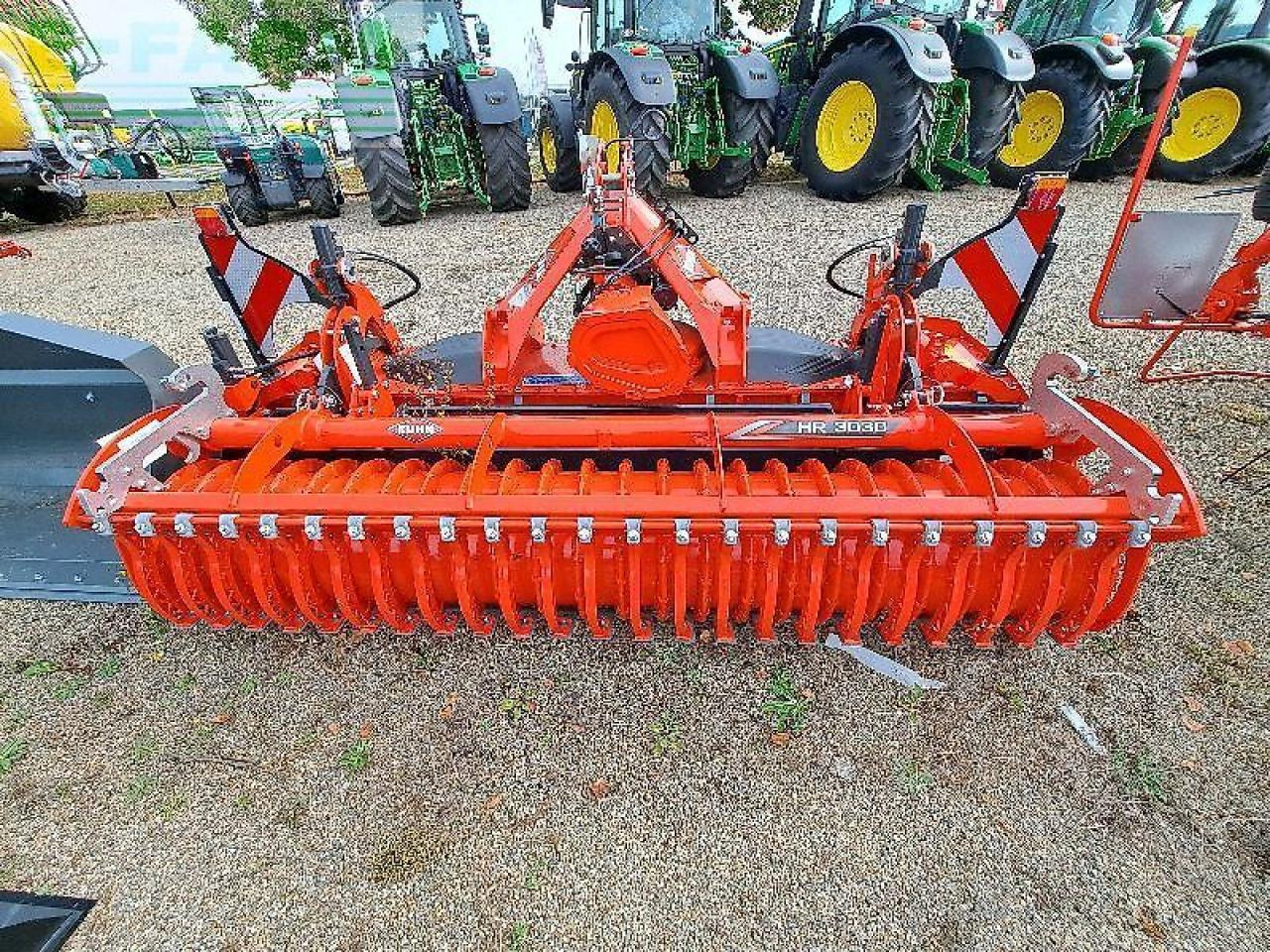 Kuhn hr3030 - Outils du sol: photos 2 Kuhn hr3030 - Outils du sol: photos 2