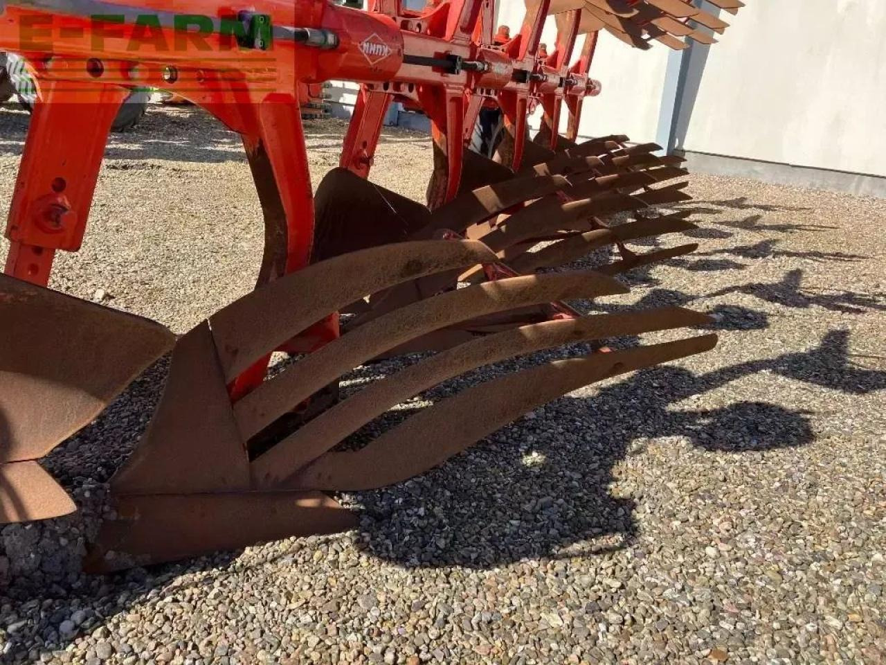 Kuhn vari-master 153 nsh 4+1 - Charrue: photos 5 Kuhn vari-master 153 nsh 4+1 - Charrue: photos 5