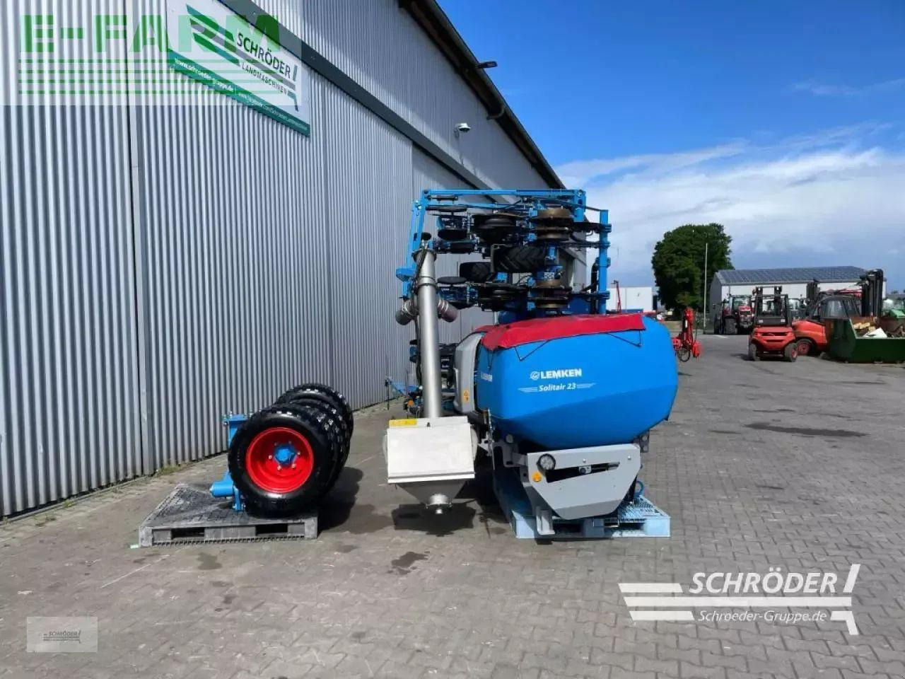 Lemken azurit 9/8.75 k d + solitair 23/1900 - Semoir monograine: photos 3 Lemken azurit 9/8.75 k d + solitair 23/1900 - Semoir monograine: photos 3